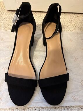 Classic Black Ankle-Strap Block Heel Sandals